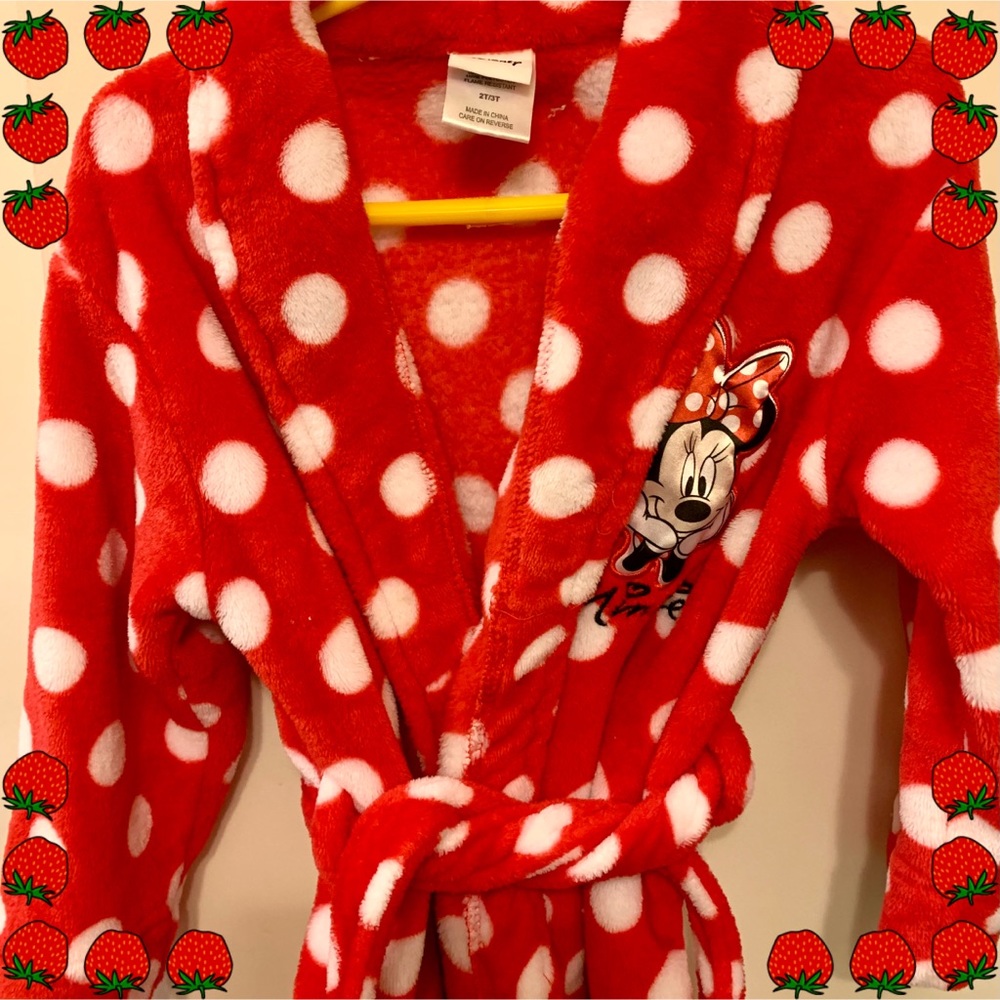Sweet Toddler Minnie Mouse bath robe